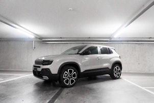 Vehicle image JEEP Avenger Summit