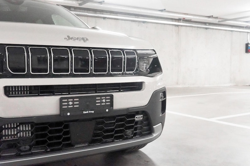 Vehicle image JEEP AVENGER