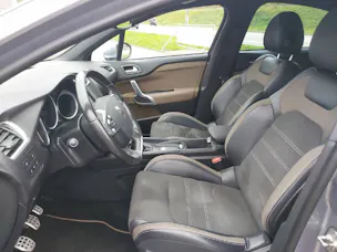 DS Automobiles 4 1.6 THP 210 Sport Chic
