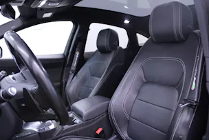 Jaguar E-Pace 2.0 D 180 R-Dynamic S AWD *LEASING 1.99%*