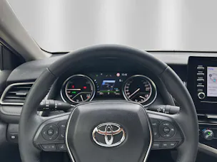 Toyota Camry 2.5 HSD e-CVT com.