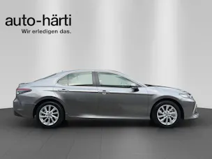 Toyota Camry 2.5 HSD e-CVT com.