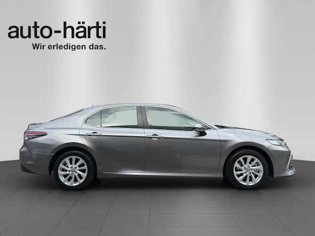 Toyota Camry 2.5 HSD e-CVT com.