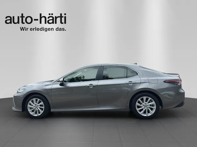 Toyota Camry 2.5 HSD e-CVT com.
