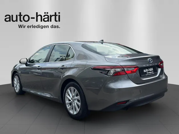 Toyota Camry 2.5 HSD e-CVT com.