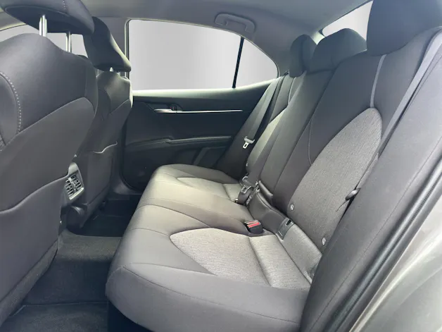 Toyota Camry 2.5 HSD e-CVT com.