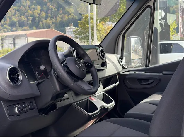MERCEDES-BENZ Sprinter 317 CDI BASE Blache / Hebebühne