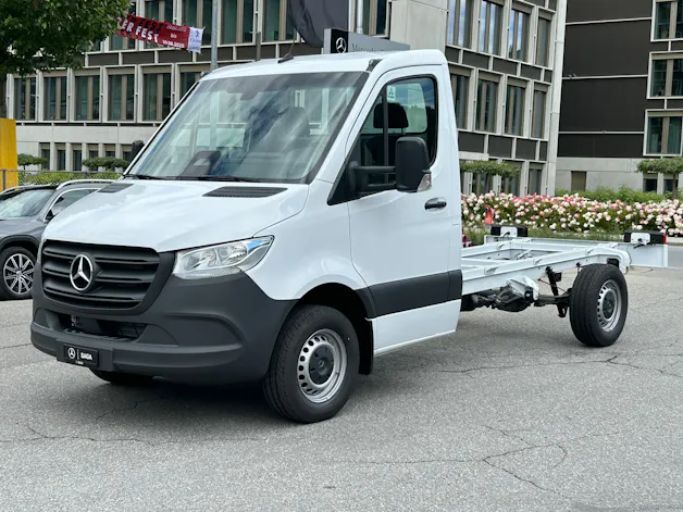 Mercedes-Benz Sprinter 317 CDI BASE CH Standard
