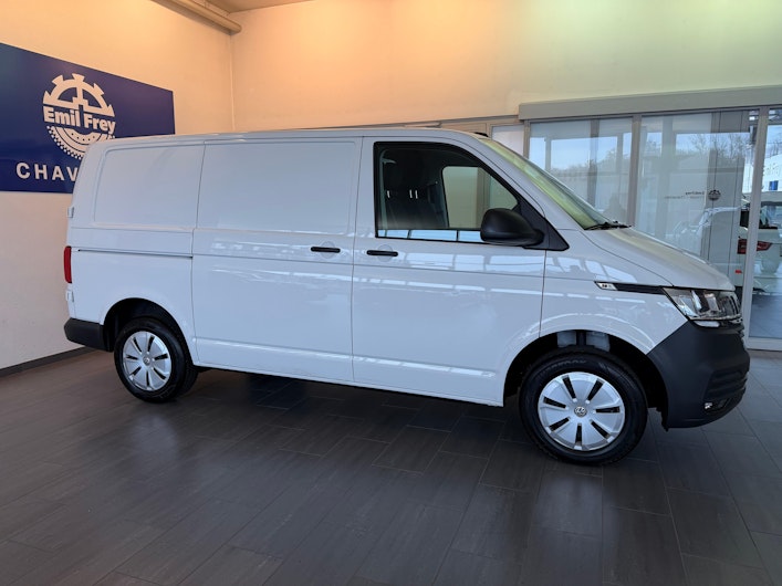 Vehicle image VW T6