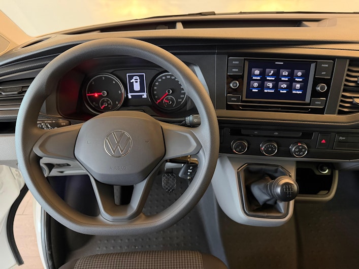 Vehicle image VW T6