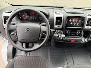 Vehicle image CITROEN Jumper Kaw. 35 L3H3 2.2 BlueHDi 140 S/S