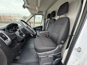 Vehicle image CITROEN Jumper Kaw. 35 L3H3 2.2 BlueHDi 140 S/S