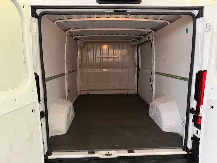 Vehicle image OPEL MOVANO