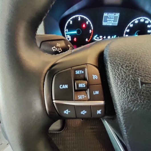 Vehicle image FORD TRANSIT CUSTOM