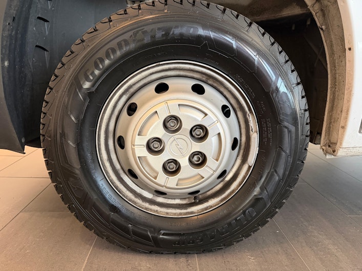 Vehicle image OPEL MOVANO