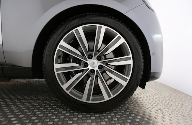 Vehicle image 14 Vehicle image 14