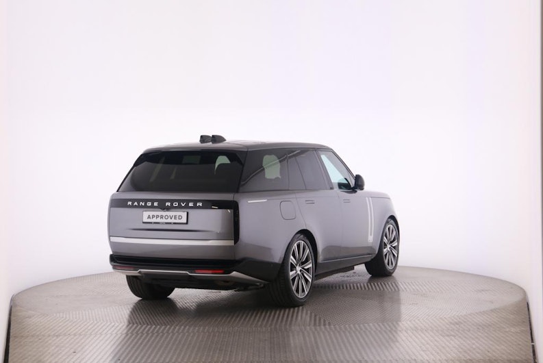 Vehicle image LAND ROVER RANGE ROVER