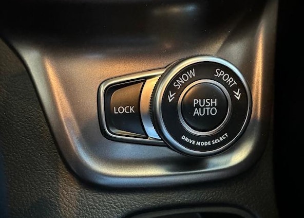 Vehicle image 9 Vehicle image 9