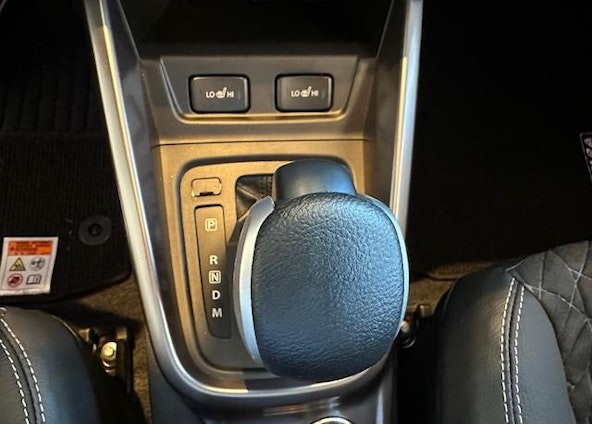 Vehicle image 6 Vehicle image 6