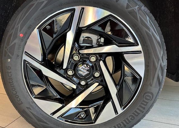 Vehicle image 11 Vehicle image 11