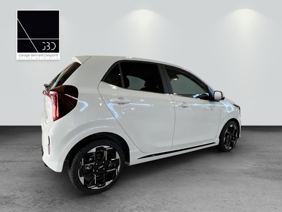 Vehicle image 2 Vehicle image 2