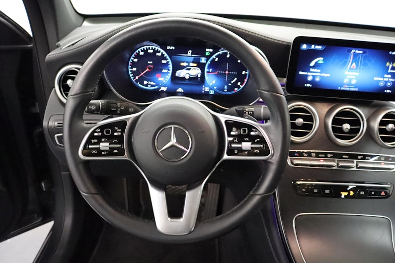 Vehicle image MERCEDES-BENZ GLC 300