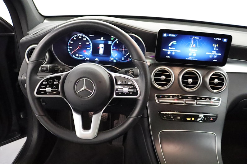 Vehicle image MERCEDES-BENZ GLC 300