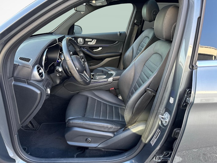 Fahrzeugbild MERCEDES-BENZ GLC 300