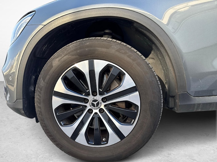 Fahrzeugbild MERCEDES-BENZ GLC 300