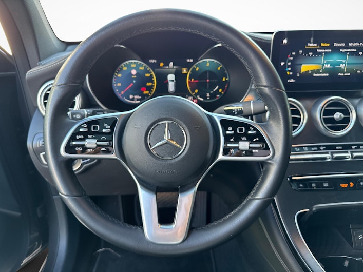 Fahrzeugbild MERCEDES-BENZ GLC 300