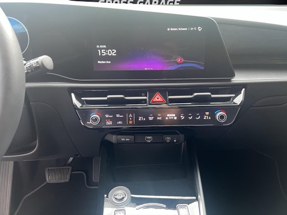 Vehicle image 7 Vehicle image 7