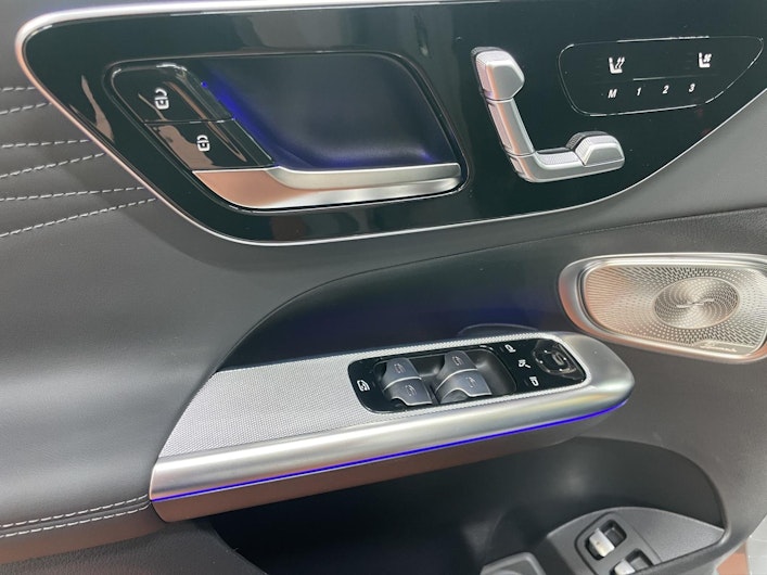 Vehicle image MERCEDES-BENZ GLC 400