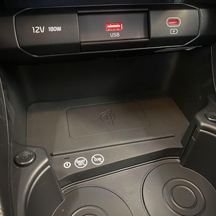 Vehicle image 13 Vehicle image 13