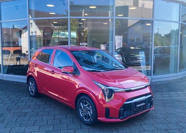 First vehicle image First vehicle image