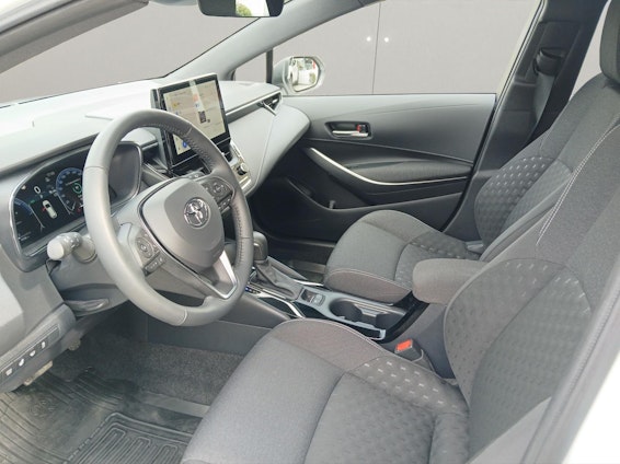 Vehicle image 8 Vehicle image 8