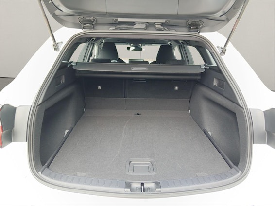 Vehicle image 10 Vehicle image 10