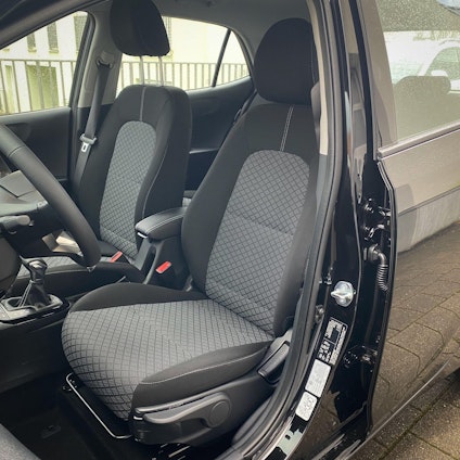 Vehicle image 14 Vehicle image 14