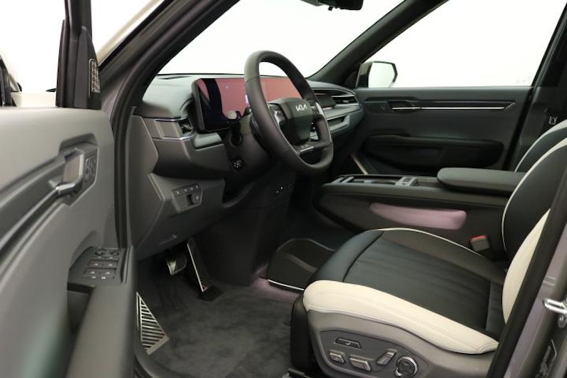 Vehicle image KIA EV9