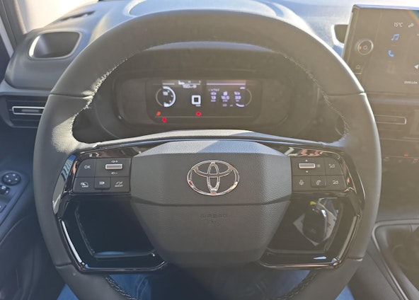 Vehicle image 11 Vehicle image 11