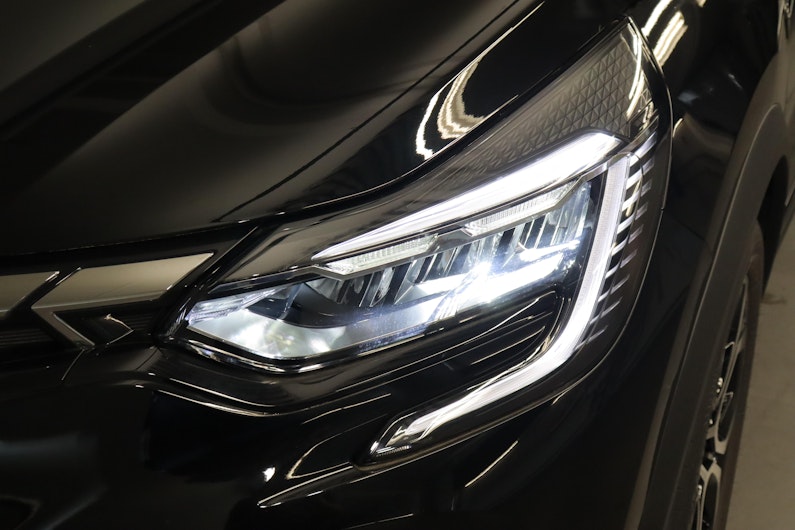 Vehicle image MITSUBISHI ASX