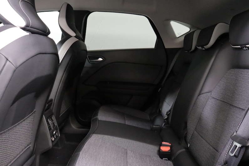 Vehicle image MITSUBISHI ASX