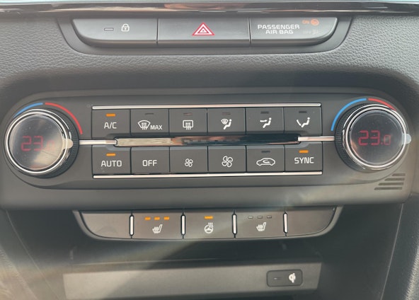 Vehicle image 10 Vehicle image 10