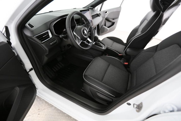 MITSUBISHI Colt 1.6 HEV Instyle 3