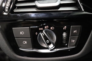 Vehicle image BMW 530i xDrive SAG