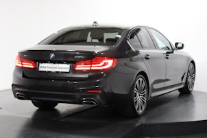 Vehicle image BMW 530i xDrive SAG