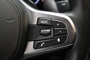 Vehicle image BMW 530i xDrive SAG