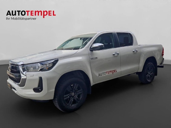 First vehicle image First vehicle image