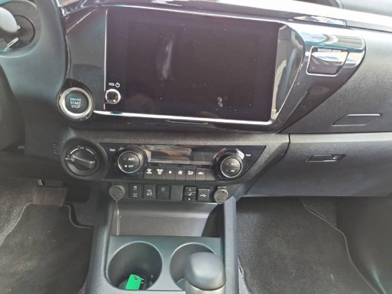 Vehicle image 6 Vehicle image 6