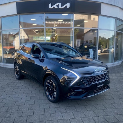 First vehicle image