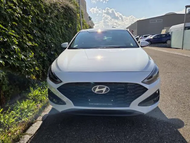 Hyundai i30 1.5 T-GDi Amplia DCT
